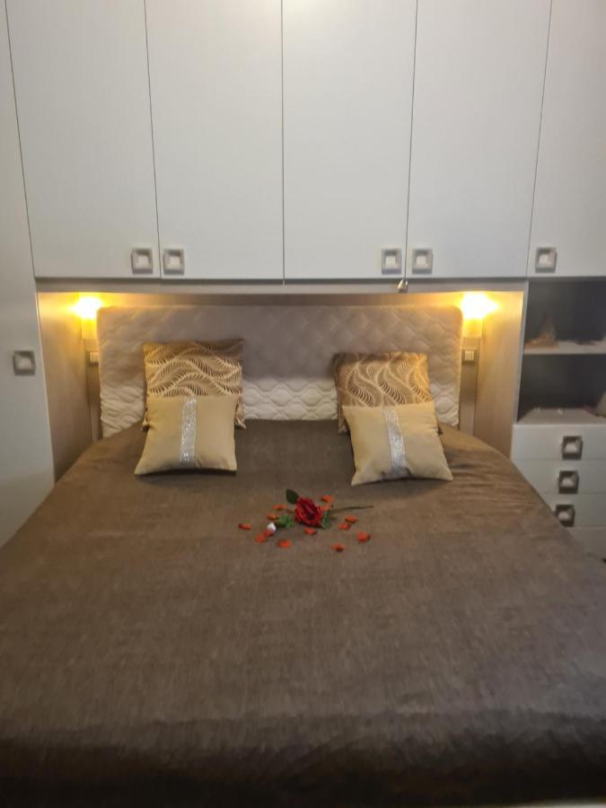 Petalo Rosso Apartment Pegognaga ภายนอก รูปภาพ