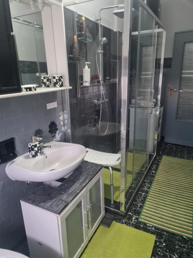 Petalo Rosso Apartment Pegognaga ภายนอก รูปภาพ